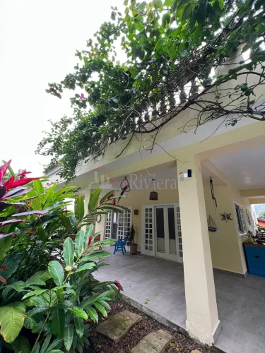 Casa Para Venda na Praia de Pauba, Condomínio Fechado com Localização Privilegiada em São 