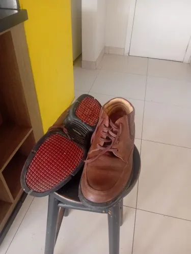 Bota couro puro Número 40