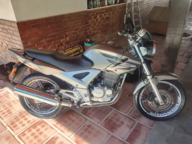 CBX Twister 2008
