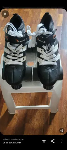 Lindo Par de Patins tam 39