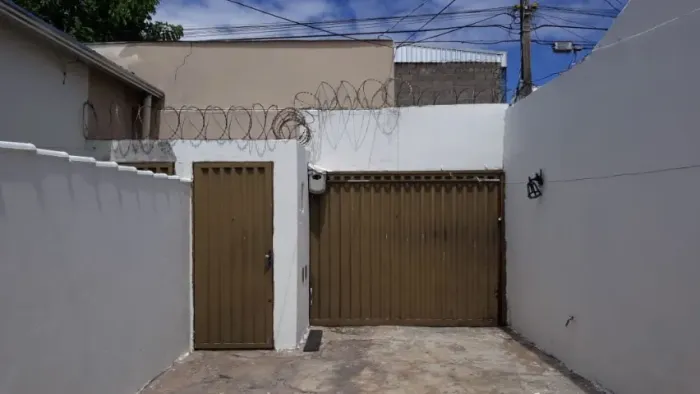 De 320 por 300 Duas Casa Santa Rosa Bem Localizada Otima Renda com Aluguel