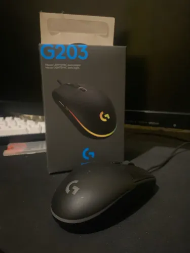 Mouse Gamer Logitech G203 Lightsync Black - Novo de RMA (Na Garantia)