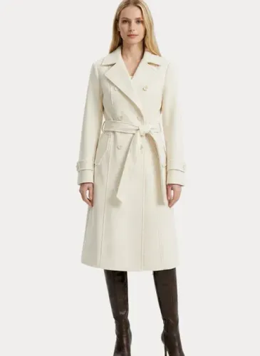 Vendedora loja moda feminina