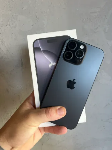 iPhone 16 Pro Max 256gb Black Titanium - Bateria 97% - garantia Apple até Agosto 2026!!!
