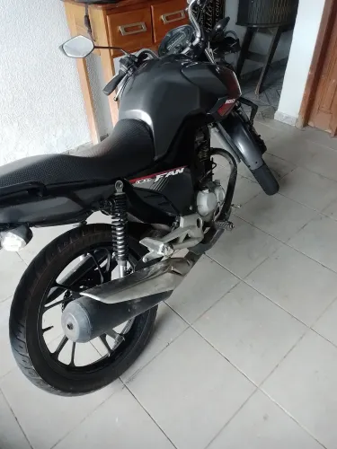 Moto Honda fan 160