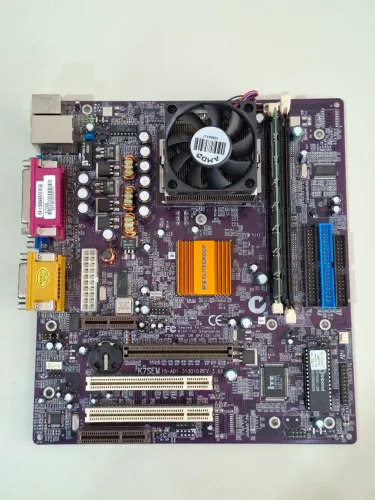 Kit Placa Mãe ECS K7SEM AMD Duron 750MHz 512Mb DIMM Funcionando