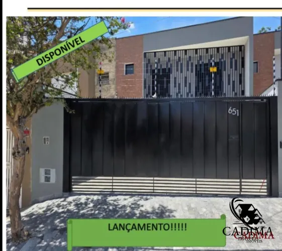 Casa para alugar com 04 quartos 02 suítes 03 vagas de garagem na Mooca!
