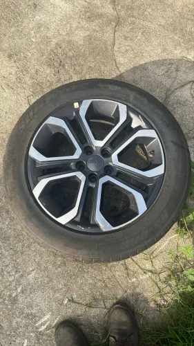 Jogo de Rodas Jeep Compass 235/55 R18 
