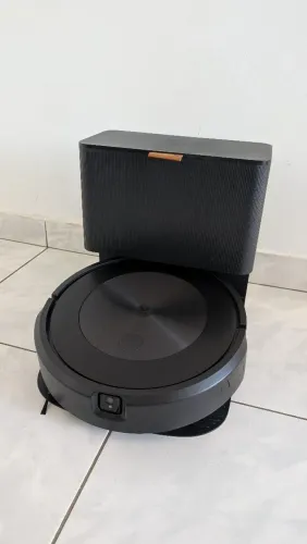 Robô aspirador Roomba J7+