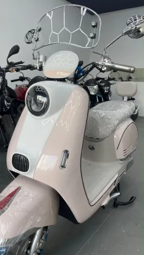 SCOOTER ELÉTRICA PARIS