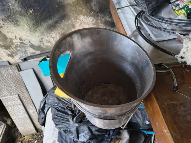 Suporte e balde para gelo