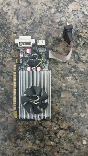 GT 210 Hynix 1GB