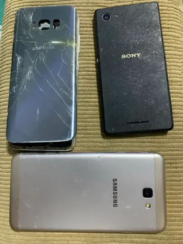 CELULARES (RETIRADA DE PEÇAS)
