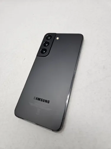 Samsung S22