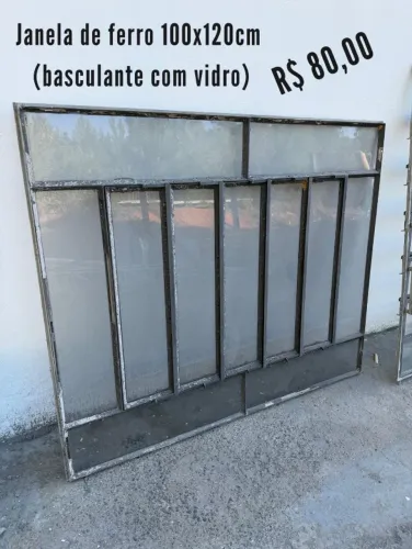 Janela de Ferro Basculante com Vidro 100x120cm
