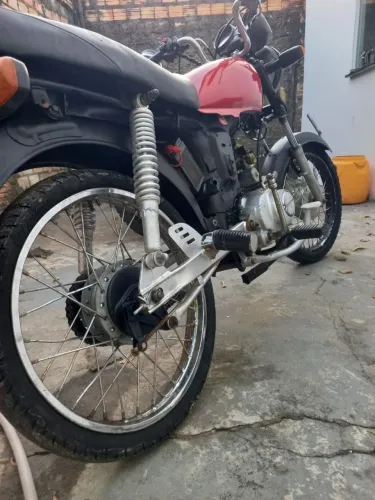 Vende-se motinha