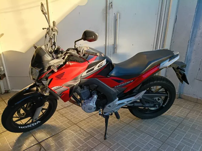 Vendo moto Cb Twister ano 2019 