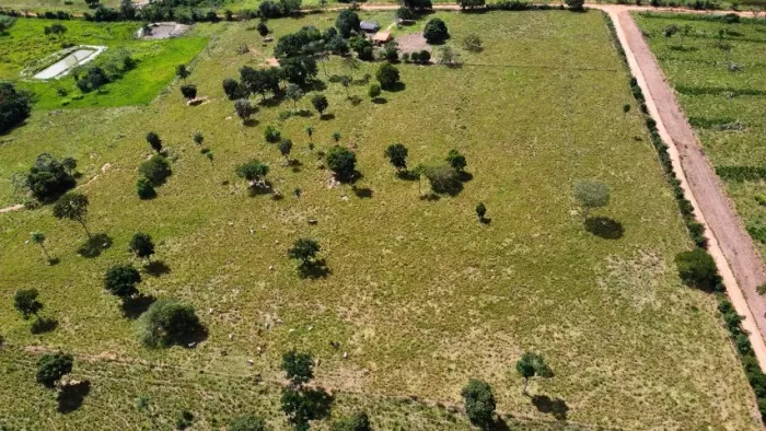 SITIO- PROPRIEDADE RURAL - CACERES-MT (93 HECTARES)