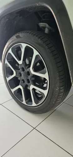 JOGO DE RODAS 19 - 5X110 JEEP COMPASS LIMITED COM VÁLVULAS TPMS.