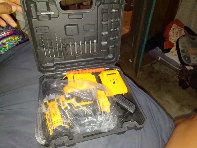 Kit furadeira parafusadeira profissional sem fio 2 bateria 48v