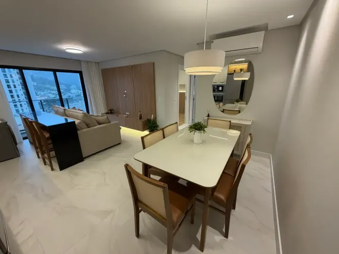Apartamento, novo- locação anual na Praia Brava.