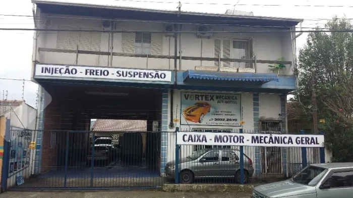 Pavilhão com estrutura para oficina mecânica