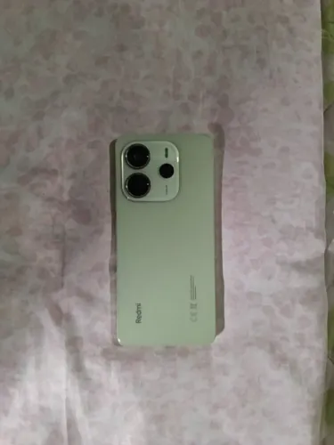 Vendo este celular usado 2 meses de uso apenas a película trincada 