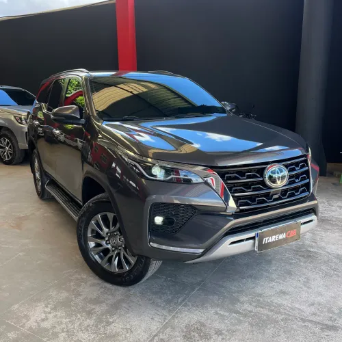 Toyota Hilux SW4 SRX 4X4 2.8 TDI 16V Dies. Aut. 2021