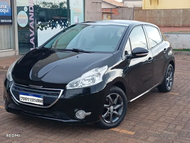 Peugeot 208 Allure 1.5 Flex 8V 5P 2014