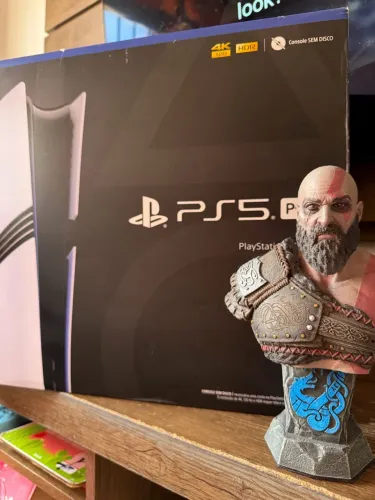 PlayStation 5 PRO semi novo com garantia. Recebo seu console.