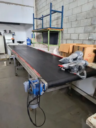 Esteira transportadora industrial