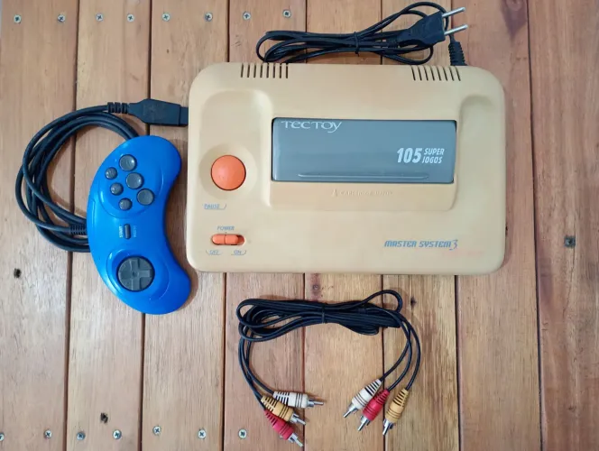 Master system 3 com 105 jogos na memória 