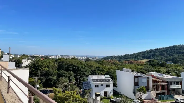 ? Casa Espaçosa à Venda - Vila Nova | Porto Alegre/RS
