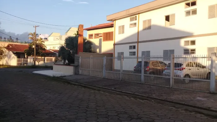ALUGO KITNET PERUIBE TEMPORADA