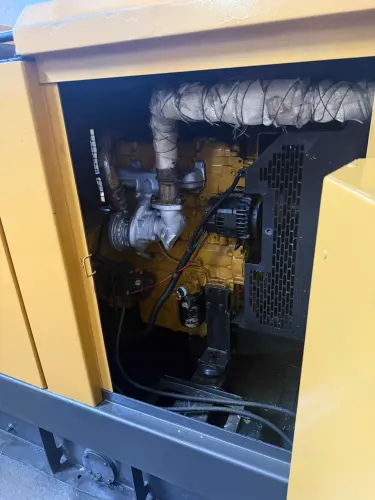 Grupo gerador de 100 kVA