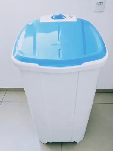 Tanquinho de lavar 10 kg semi novo R$270 pra retirada watts * setor Andreia