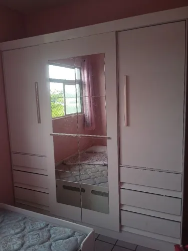 Vendo - Guarda roupa casal.
