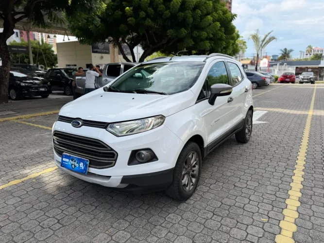 Ford Ecosport Freestyle 1.6 16V Flex 5P 2015