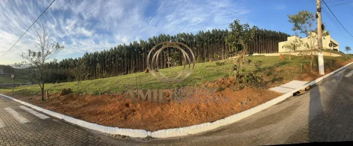 Terreno 1200m² no Condomínio Terras de Santa Mariana em Caçapava-SP: oportunidade única!