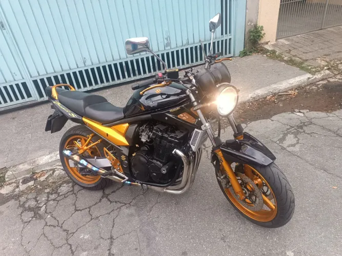 Bandit 650 aceito troca