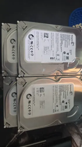 Lote 4X Hds 250GB Sata Seagate em perfeito estado