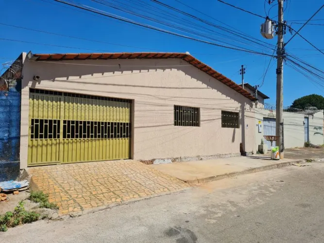 Casa à Venda 2 quartos, sendo 1 suíte Setor Vila Regina de 360,00 m²