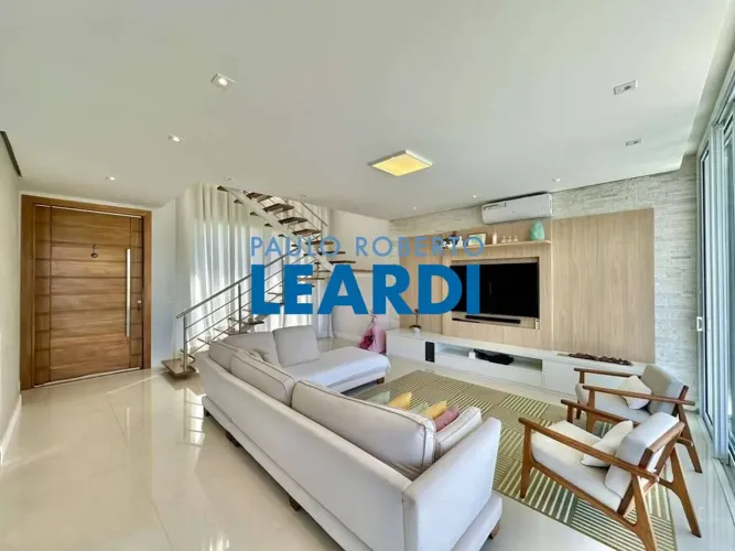 CASA EM CONDOMÍNIO - MOINHO VELHO - SP