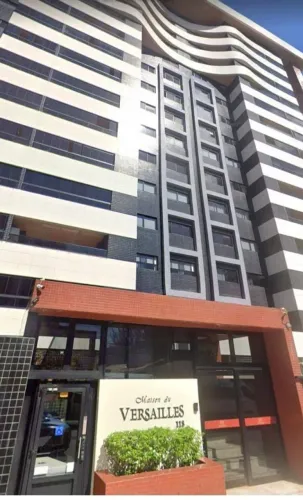 Vende-se Maison Du Versailles na Gruta
