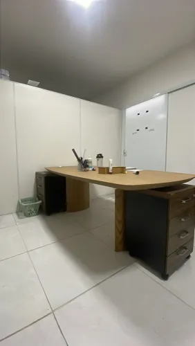 Mesa jantar ou escritório grande material luxo