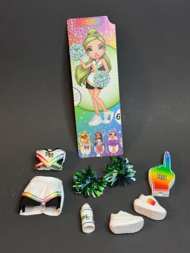 RAINBOW HIGH FASHION PACK JADE LIDER DE TORCIDA