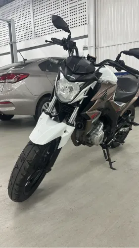 Vendo CB Twister 250 