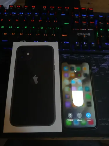 iPhone 11 64GB - Preto | Original | Face ID OK | Caixa e Carregador