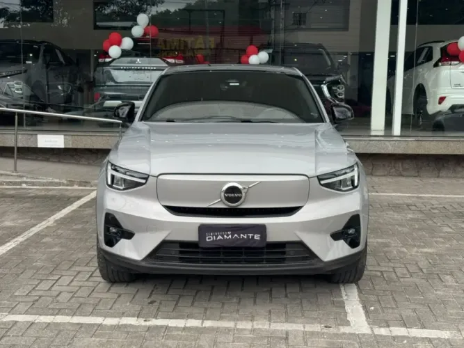 Volvo C40 Recharge Plus (elétrico) 2024