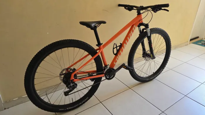 Bicicleta Specialized Rockhopper Sport